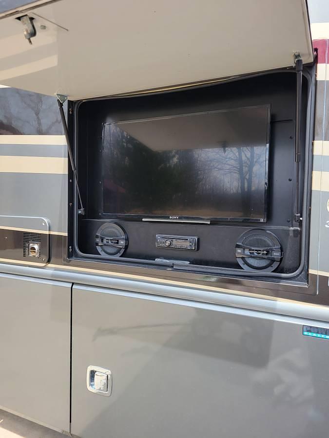 Used 2016 Fleetwood Bounder 33C Class A Motorhome