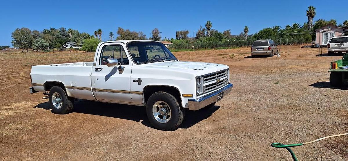 Used 1986 Chevrolet Silverado C20 Box