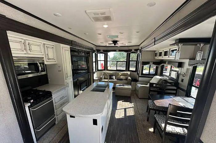 Used 2018 Jayco Jay Flight Bungalow 40LOFT