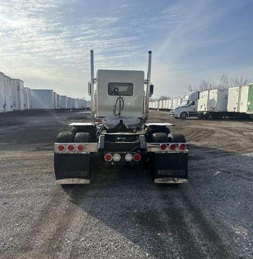 Used 2021 KENWORTH W900