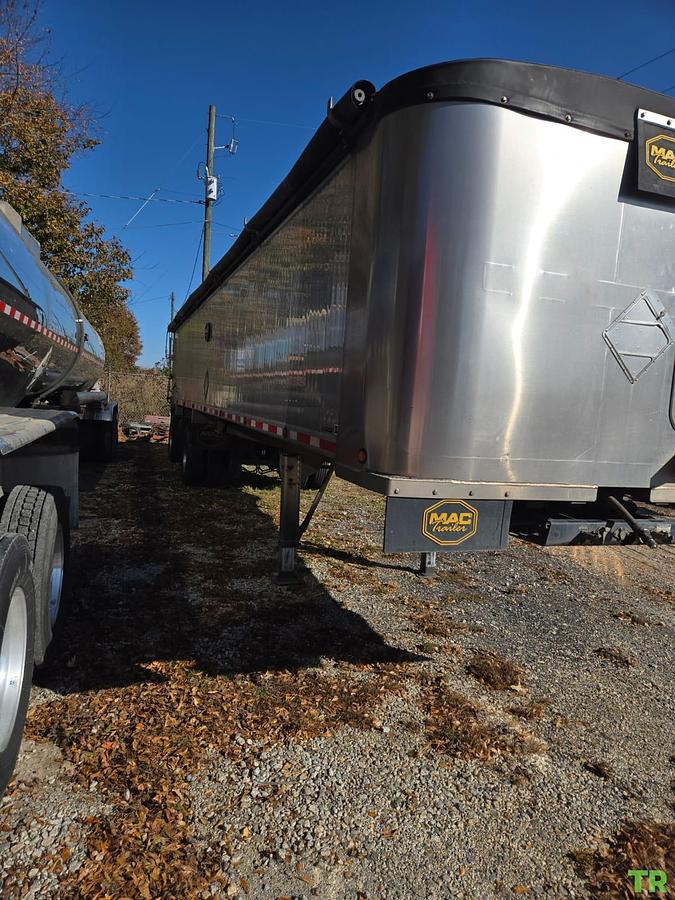 Used 2024 Mack Dump Trailer