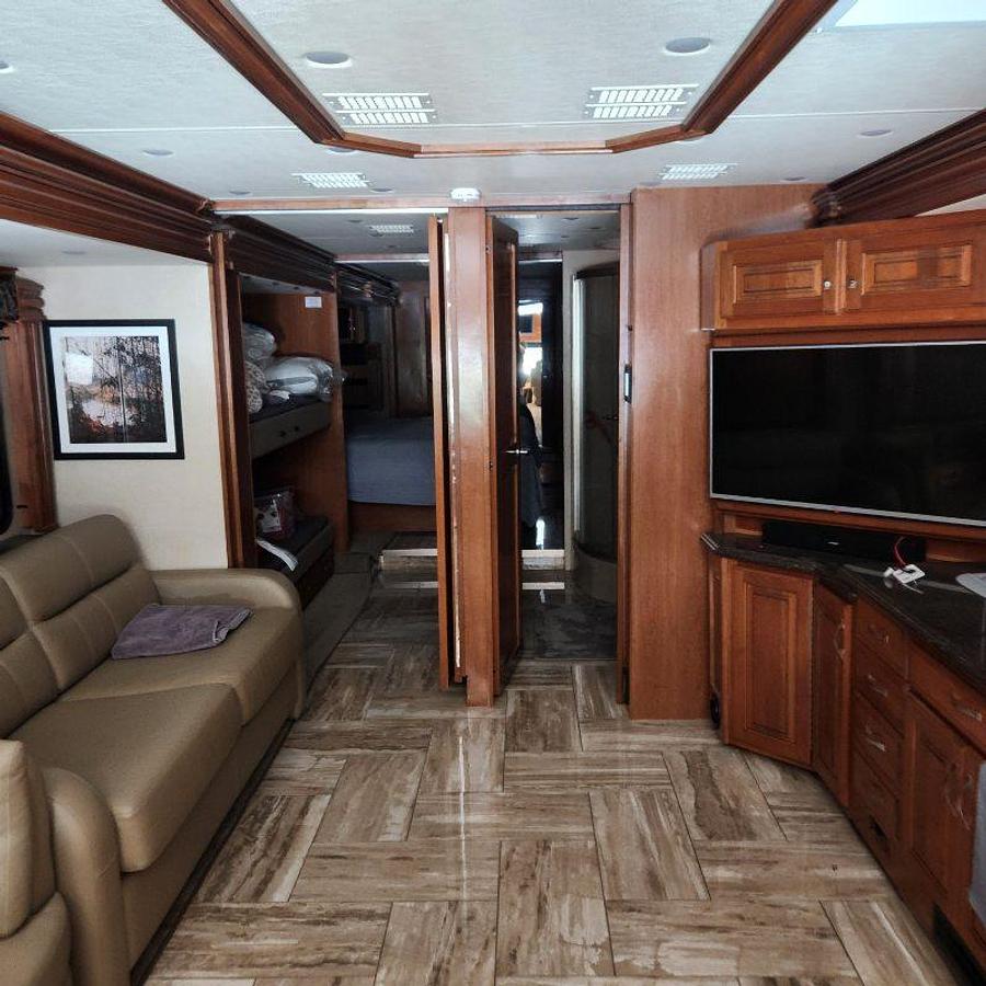 Used 2017 Fleetwood Discovery 39G
