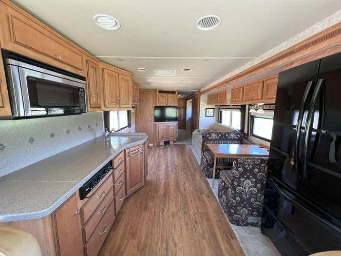 Used 2011 Itasca Meridian M-39N