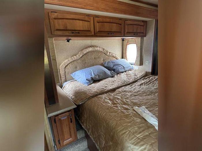 Used 2008 Holiday Rambler Neptune XL