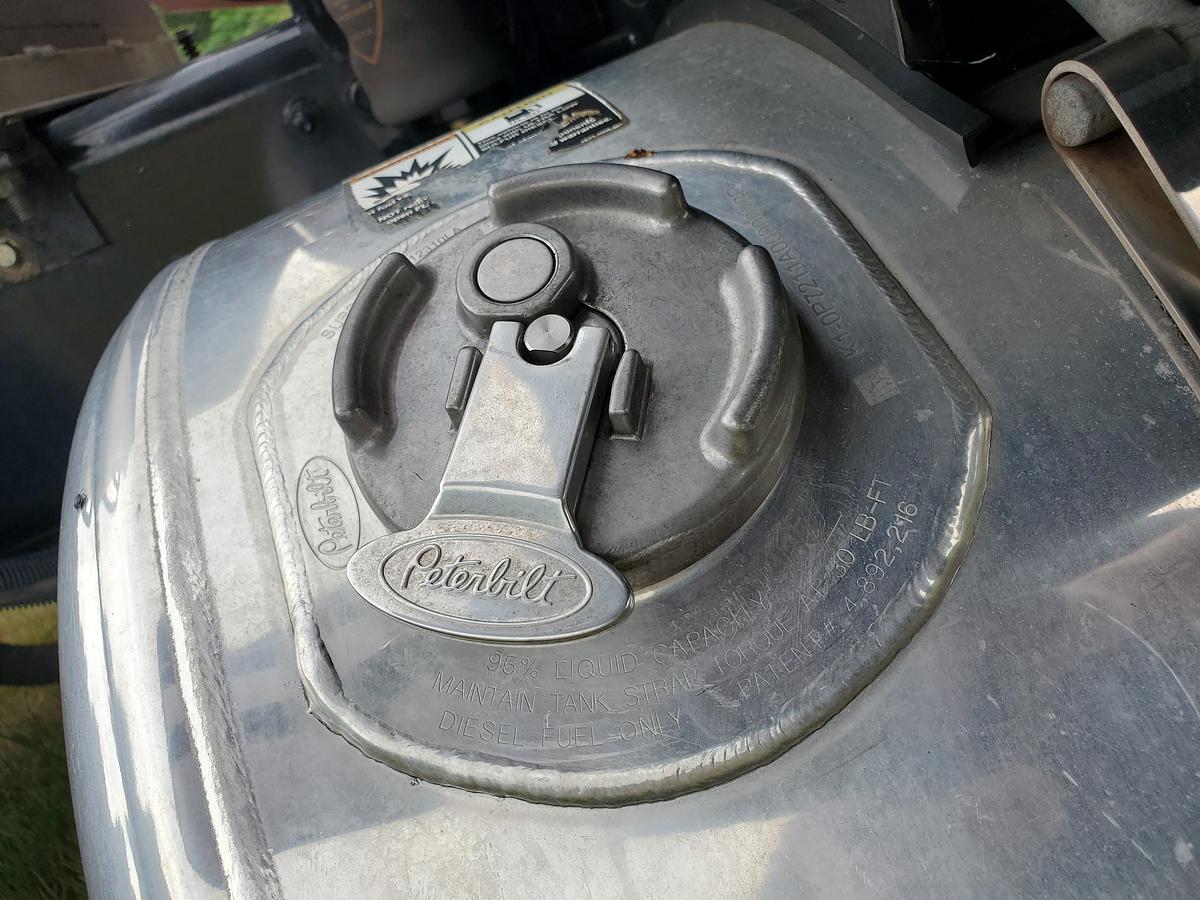 Used 2022 Peterbilt 38