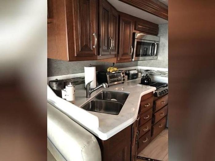 Used 2018 Forest River Berkshire 34QS