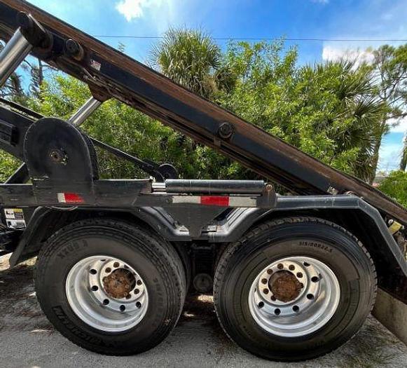 Used 2018 MACK GRANITE GU813