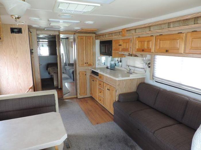 Used 2002 Monaco La Palma 30PBD