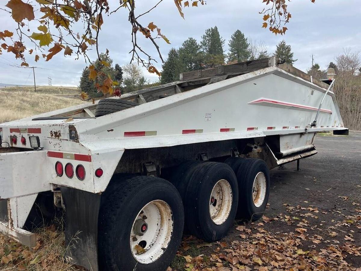 Used 1999 Road Master Belly Dump