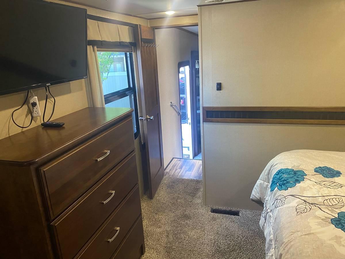 Used 2015 Solitude 5