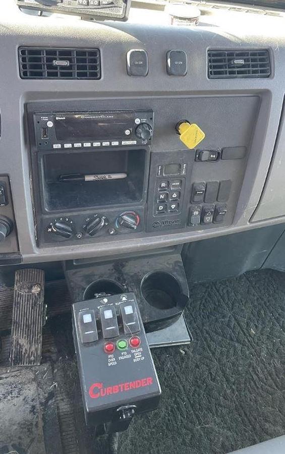 Used 2021 PETERBILT 337