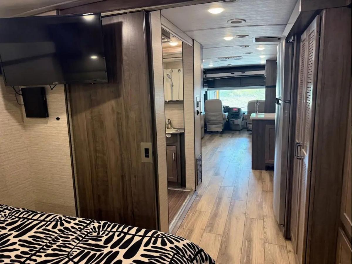 Used 2022 Winnebago Inspire 34AE
