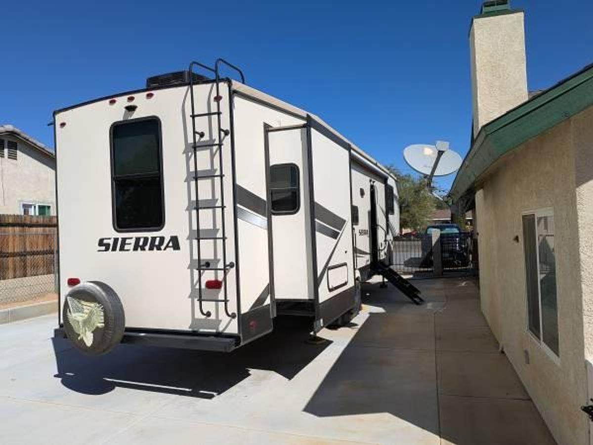 Used 2020 Foorest River Sierra 3550-Fl