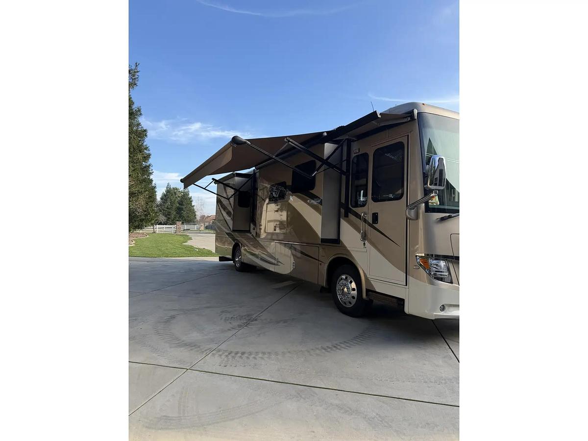 Used 2019 Newmar Ventana 3709