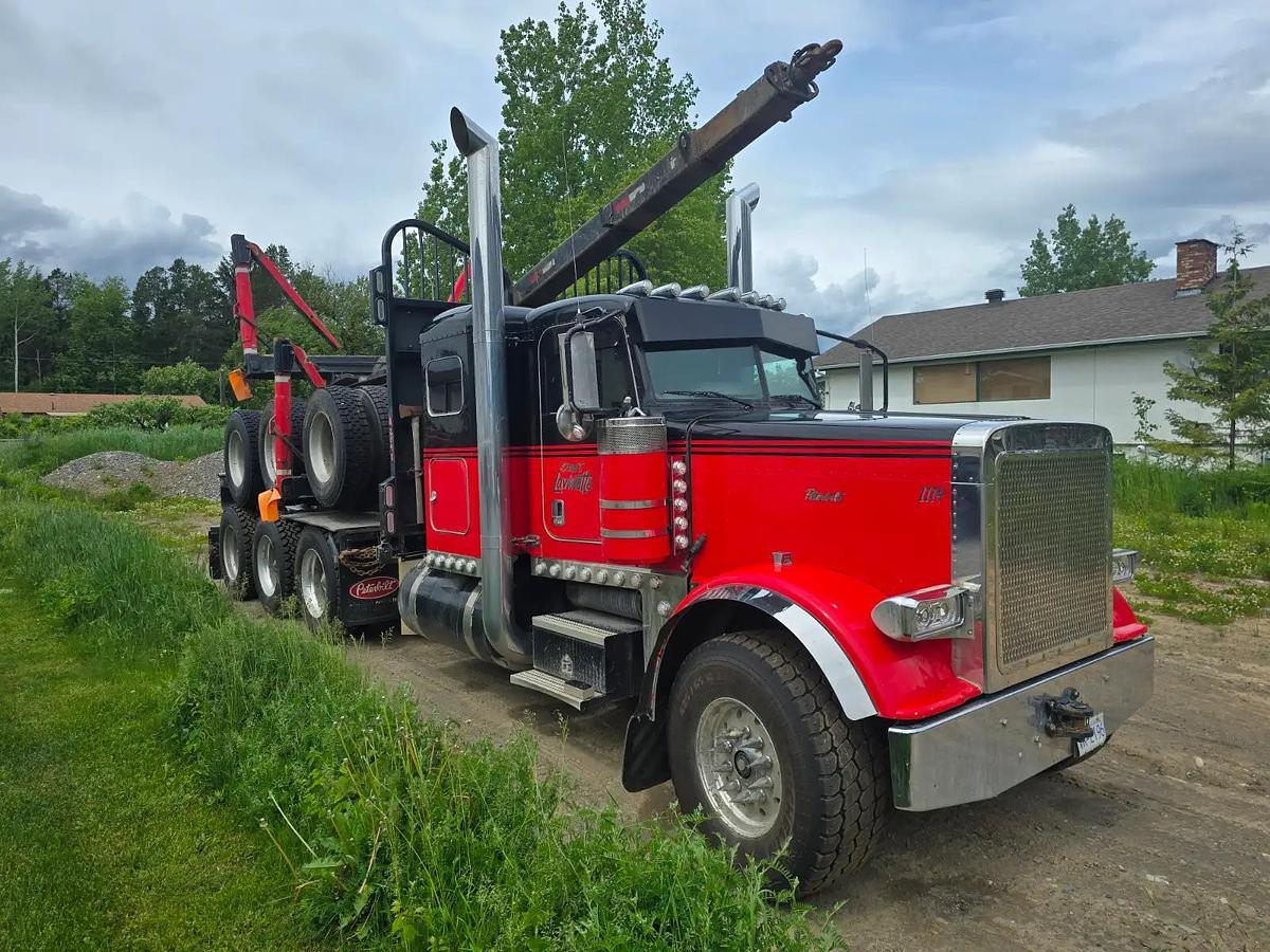 Used 2024 Peterbilt 389 Tri Drive