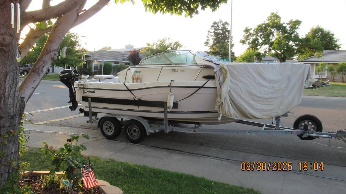 Used 2000 Sea Swirl Striper