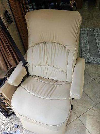 Used 2008 Winnebago Tour 40FD