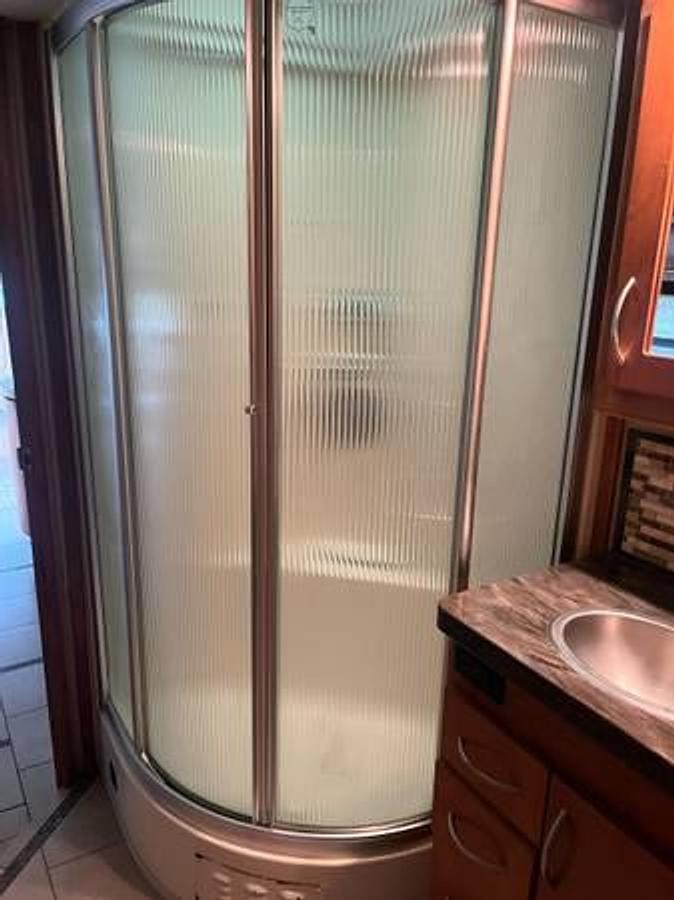 Used 2012 Monaco Vesta 35PBD