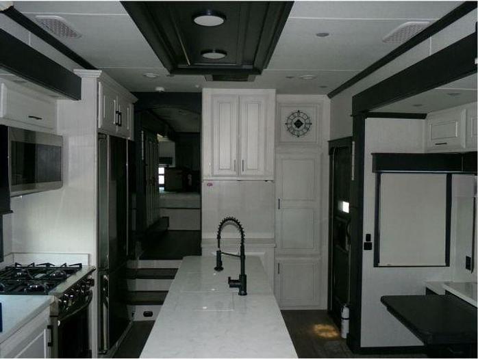 Used 2022 DRV Mobile Suites 36RSSB3