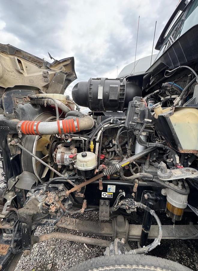 Used 2012 Kenworth T660 Sleeper Semi Truck