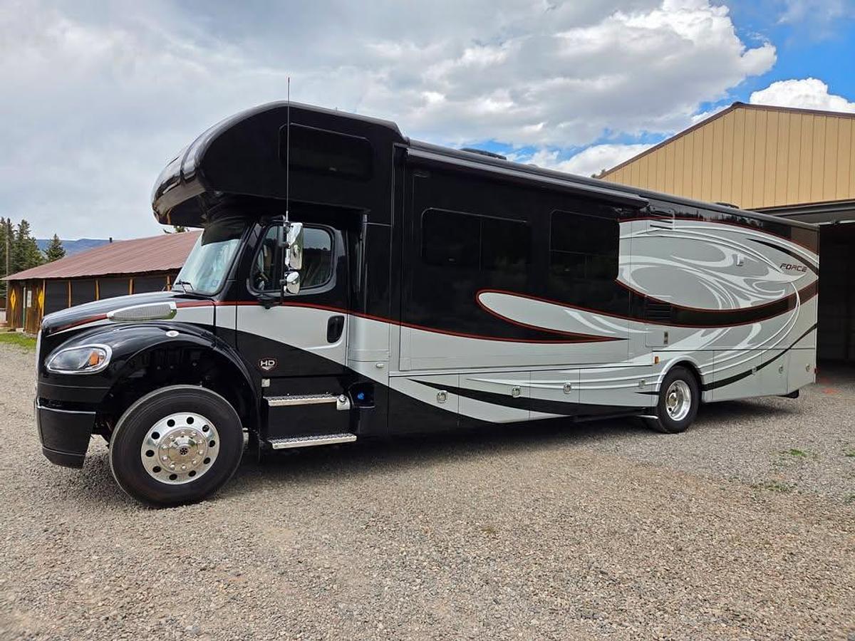 Used 2021 Dynamax Force Hd 37TSHD