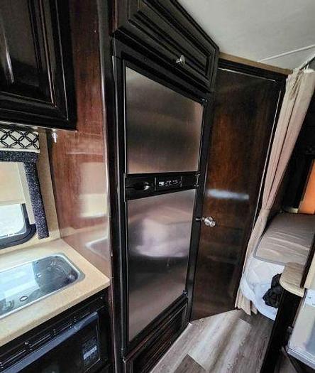 Used 2017 Thor Motor Coach Siesta 24SS