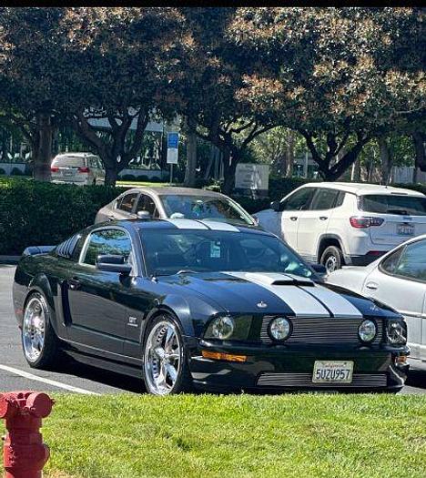 Used 2006 Ford Mustang GT Deluxe