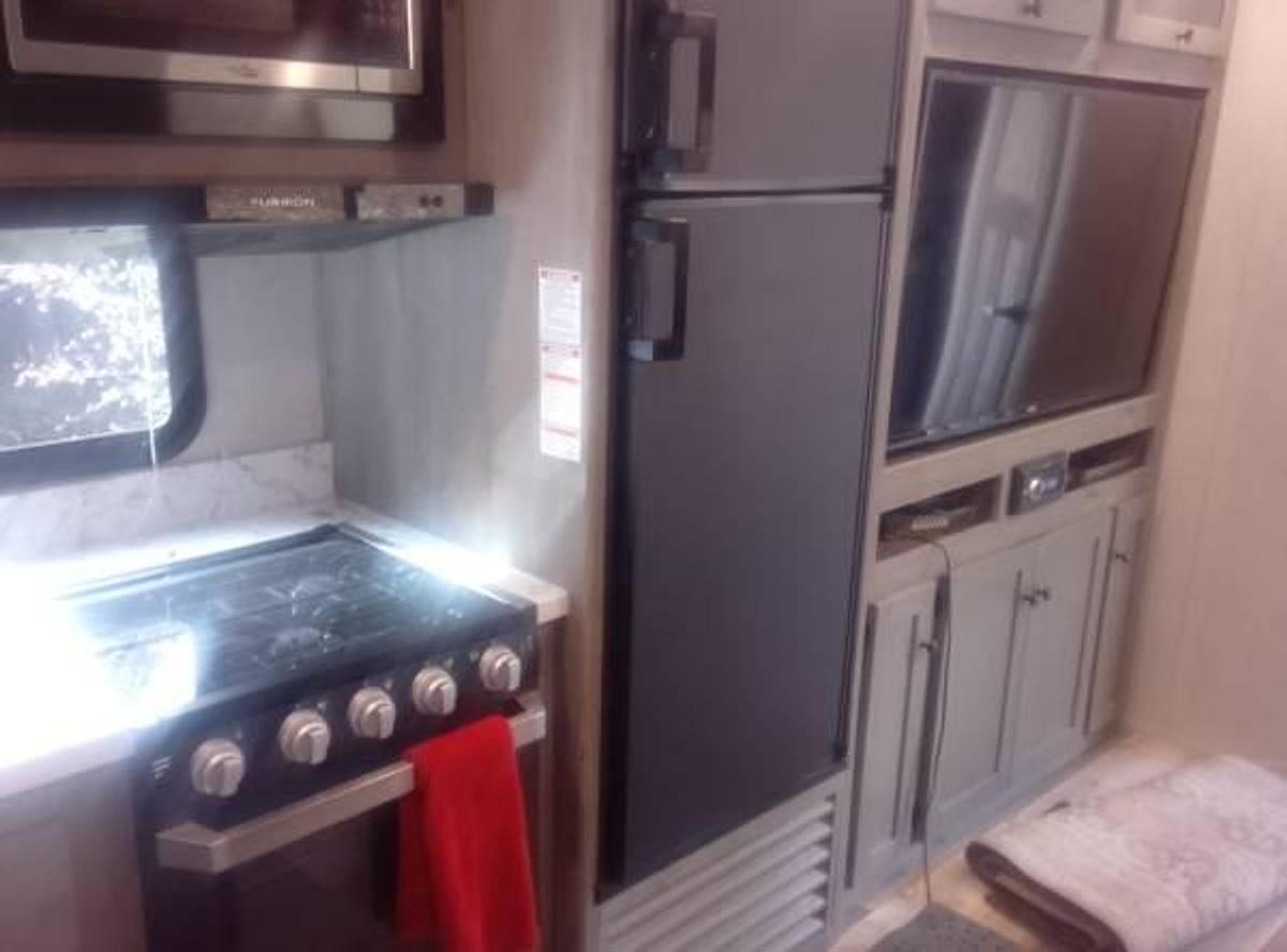 Used 2021 Keystone Outback Travel Trailer