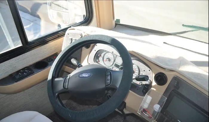 Used 2017 Newmar Bay Star 3401