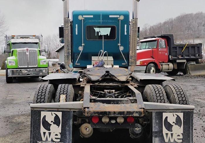 Used 2015 KENWORTH W900L with a 2019 TRAILSTAR DUMP