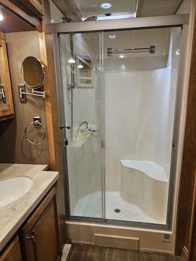 Used 2018 Tiffin Motorhomes Allegro Red 37PA