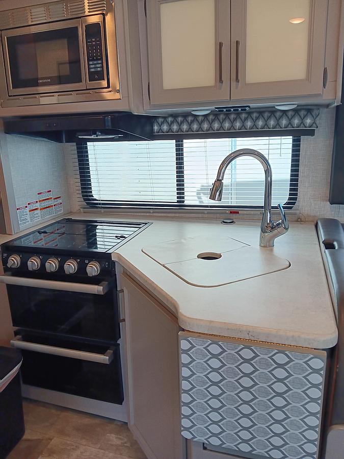 Used 2022 Thor Motor Coach Quantum Class C Motorhome