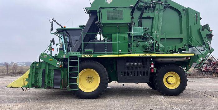 Used 2016 JOHN DEERE CP690