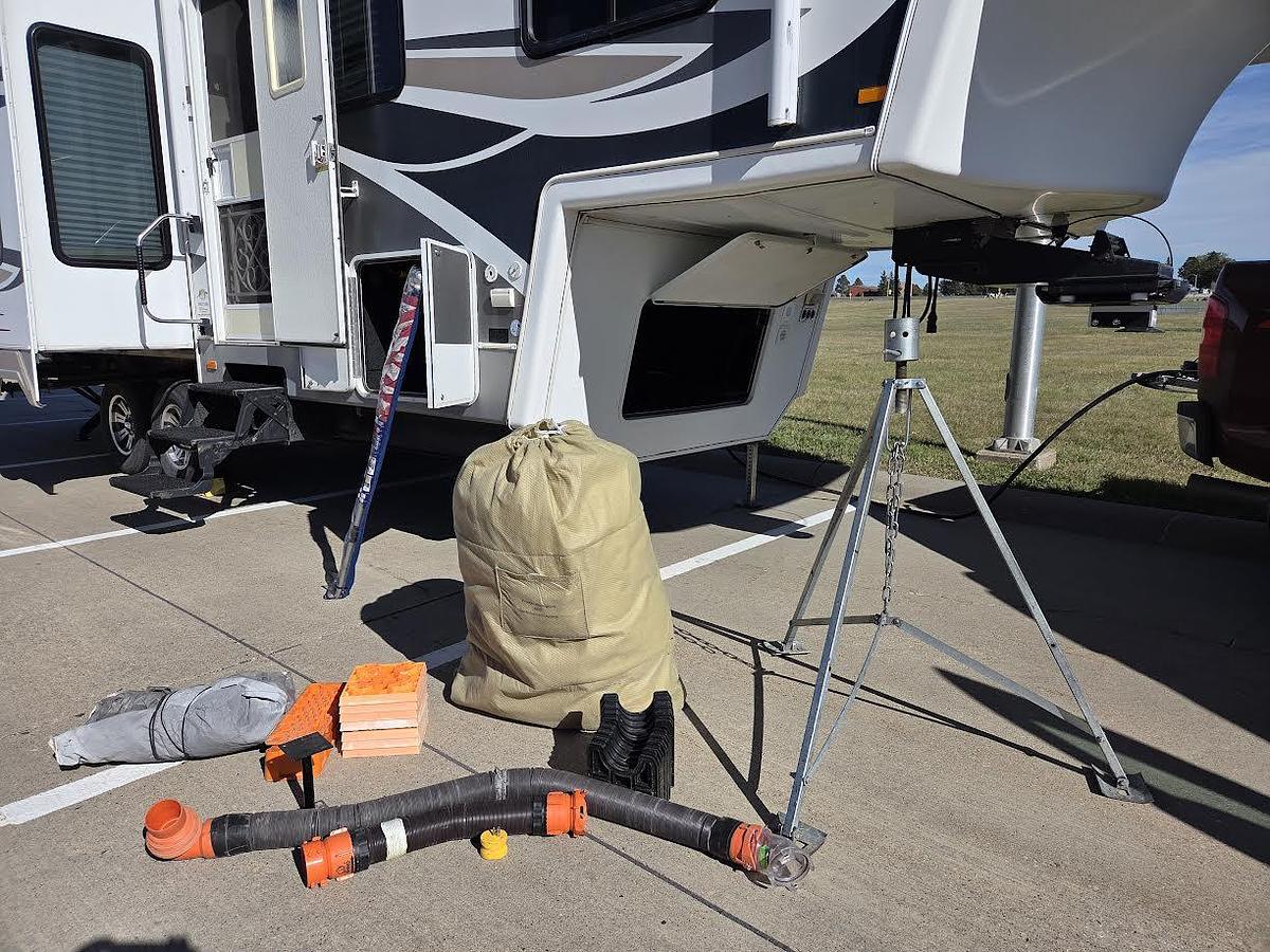 Used 2009 Glendale Titanium 30E35SA