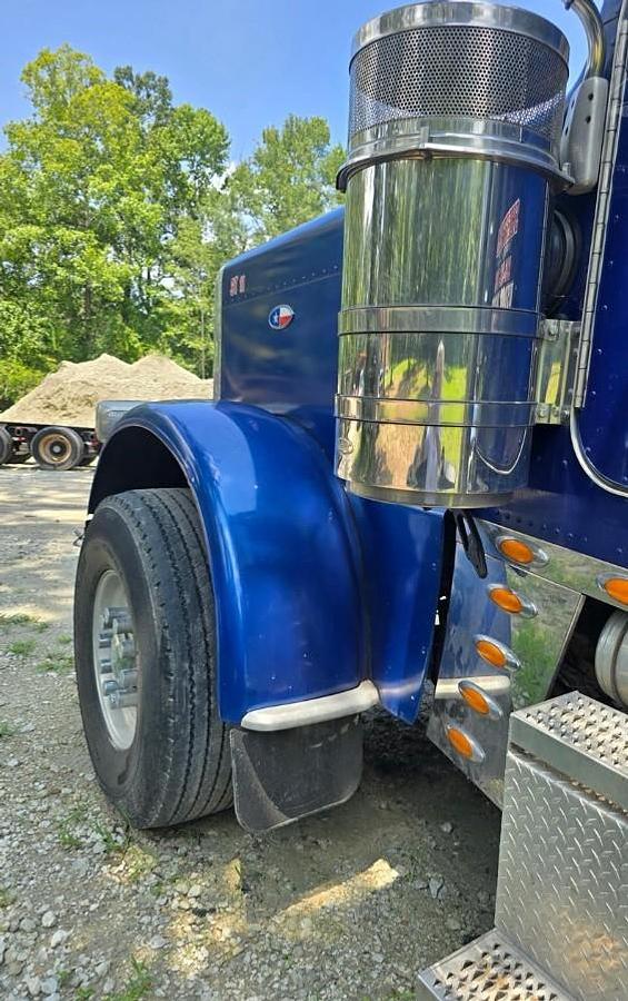 Used 2012 PETERBILT 389