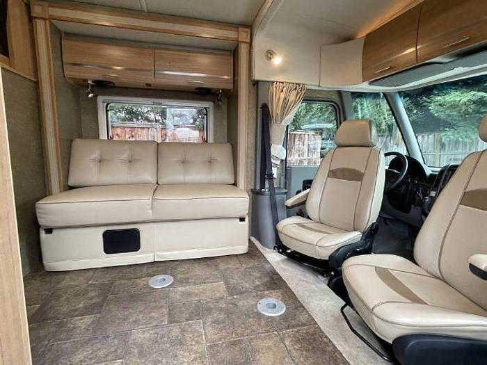 Used 2013 Winnebago Via 25Q