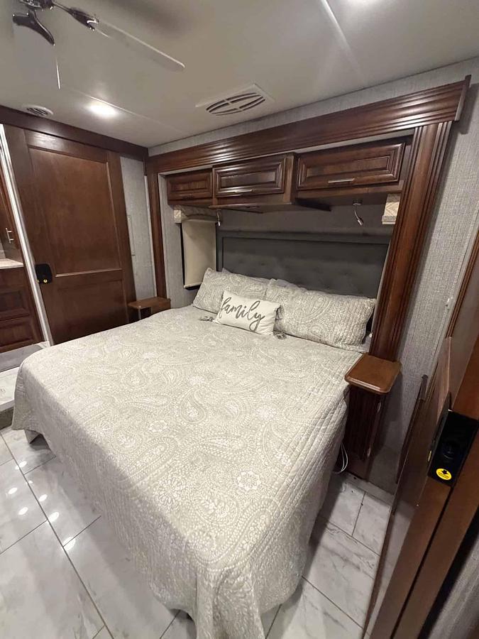 Used 2022 Forest River Berkshire 40F