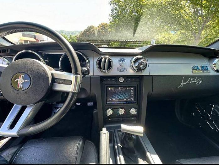 Used 2006 Ford Mustang GT Deluxe