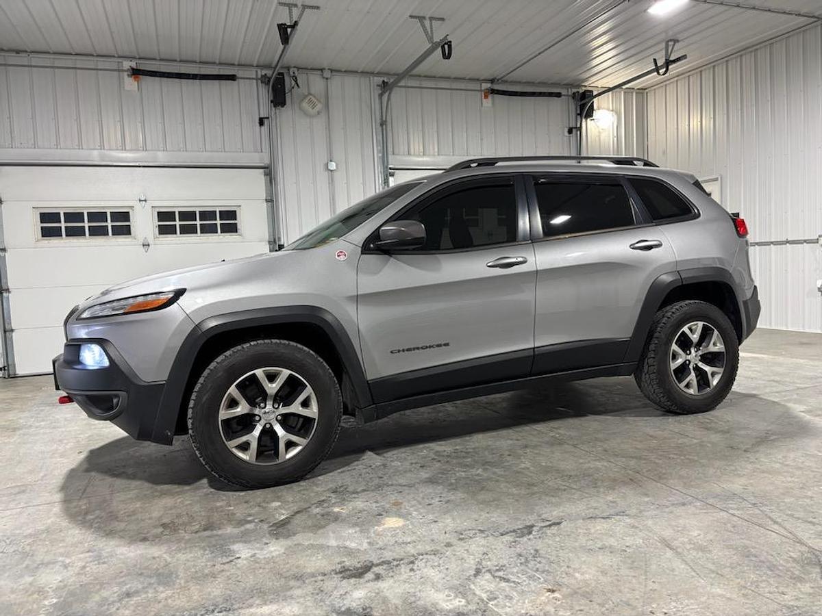 Used 2015 Jeep Cherokee Trailhawk