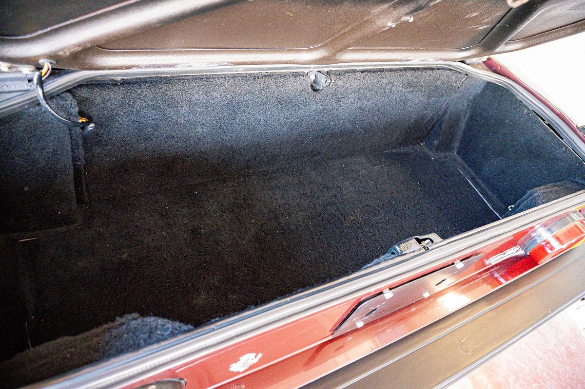 Used 1985 Ferrari Mondial Quattrovalvole Cabriolet