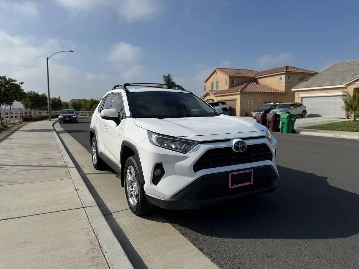 Used 2021 Toyota RAV4 XLE AWD