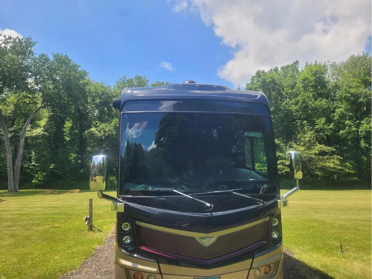 Used 2017 Fleetwood Discovery 37R Class A Motorhome