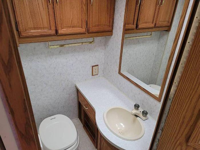 Used 1999 Winnebago Minnie Winnie