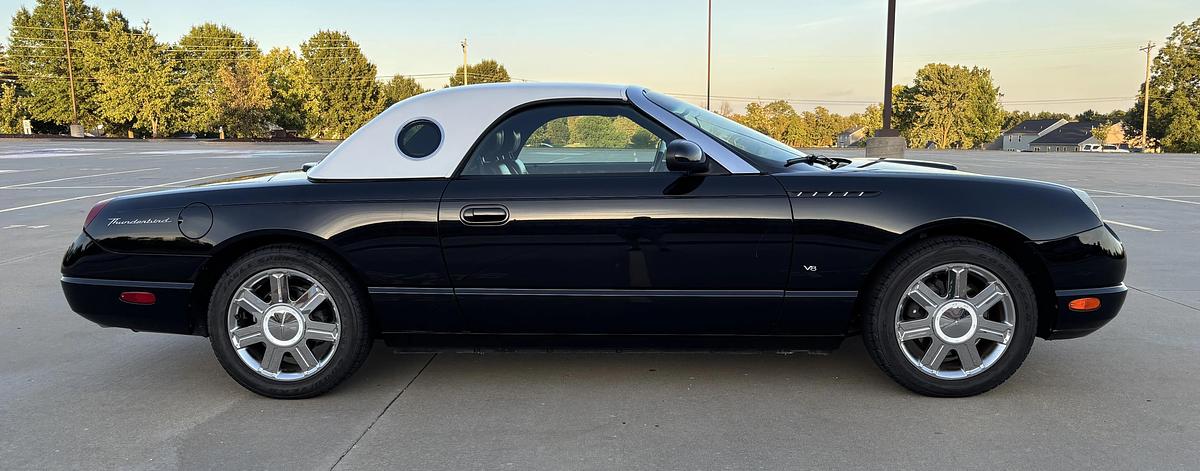 Used 2004 Ford Thunderbird