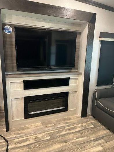 Used 2022 Forest River Cardinal LE 377MBLE