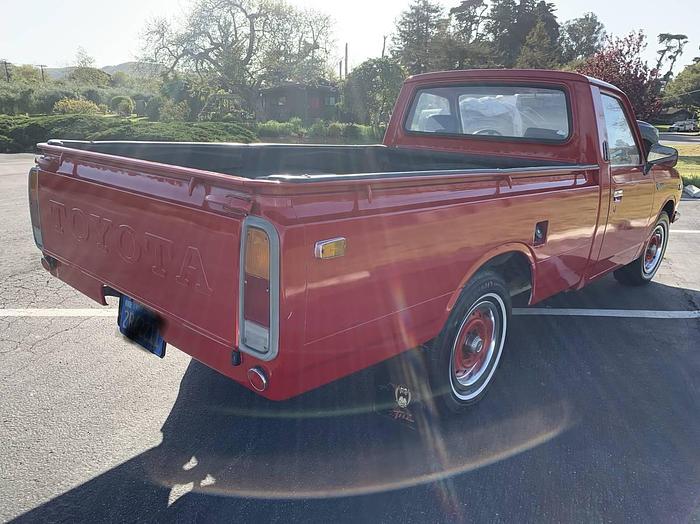 Used 1974 Toyota Hilux