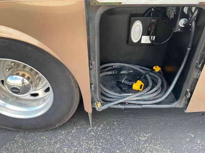 Used 2013 Winnebago Journey 36M