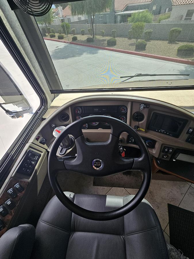 Used 2014 Fleetwood Expedition 40X