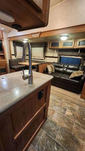 Used 2015 Forest River Rockwood Signature Ultra Lite 8281SS