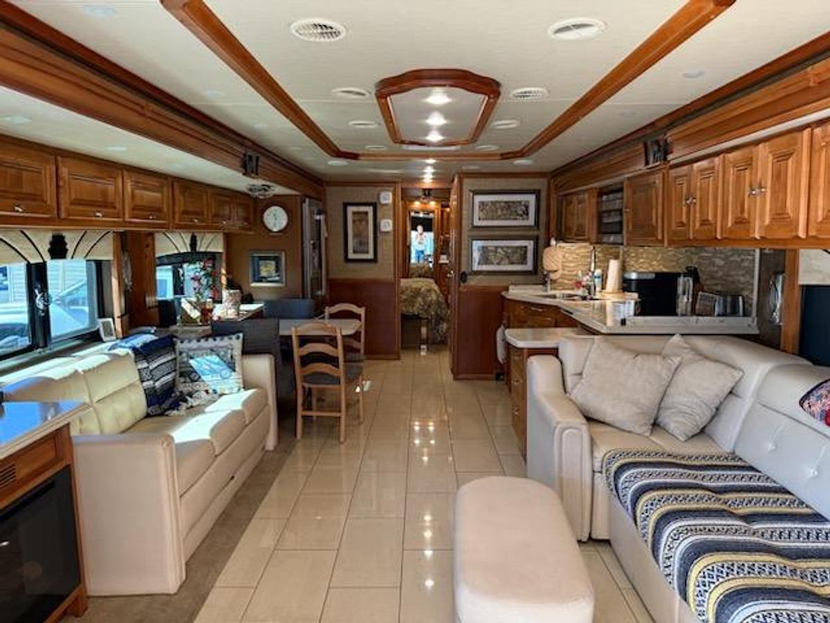 Used 2015  Tiffin Motorhomes Phaeton 42LH Class A Motorhome